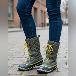 Sorel 6 waterproof Boot Lace Up Green Yellow High Insulated